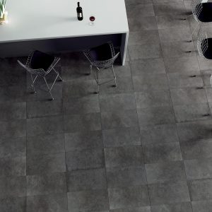 castle-black CASTLE BLACK