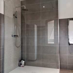 salle de bain balma sanitaire carrelage rénovation baignoire ilot