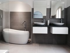 salle de bain balma sanitaire carrelage rénovation baignoire ilot