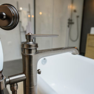 salle de bain rénovation gratentour carrelage décoration architecte balma haut de gamme grand format