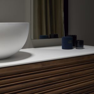 meuble original décoration architecte toulouse bois massif noyer frêne corian salle de bain douche LMCS carrelage archi