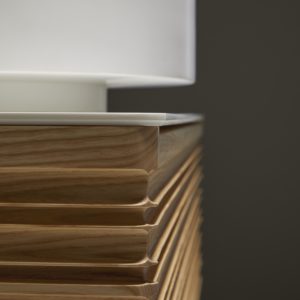 meuble original décoration architecte toulouse bois massif noyer frêne corian salle de bain douche LMCS carrelage archi