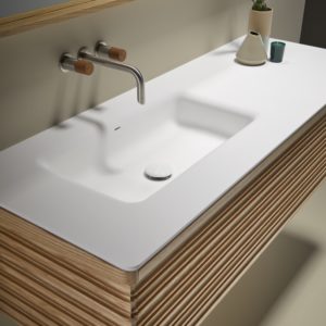 meuble original décoration architecte toulouse bois massif noyer frêne corian salle de bain douche LMCS carrelage archi