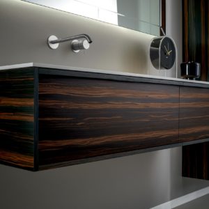 meuble italien haut de gamme sur mesure toulouse salle de bain balma architecte douche sanitaire carrelage bois massif laque mat