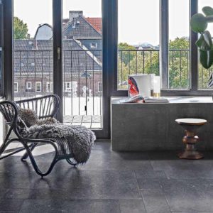 Pierre carrelage grand format dalle sur plot sanitaire architecte décoration