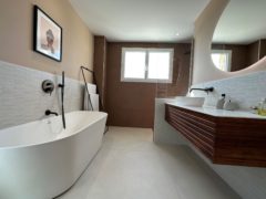 réalisation carrelage terracotta corian gun metal canon fusil decoration Toulouse architecte design
