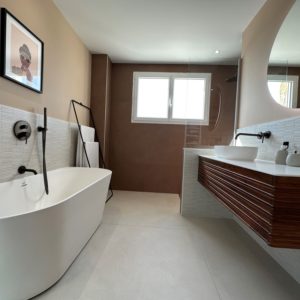 réalisation carrelage terracotta corian gun metal canon fusil decoration Toulouse architecte design