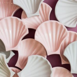 Rocaille decoration terre cuite creation architecte cotto brique terracotta italien haut de gamme decors motif relief